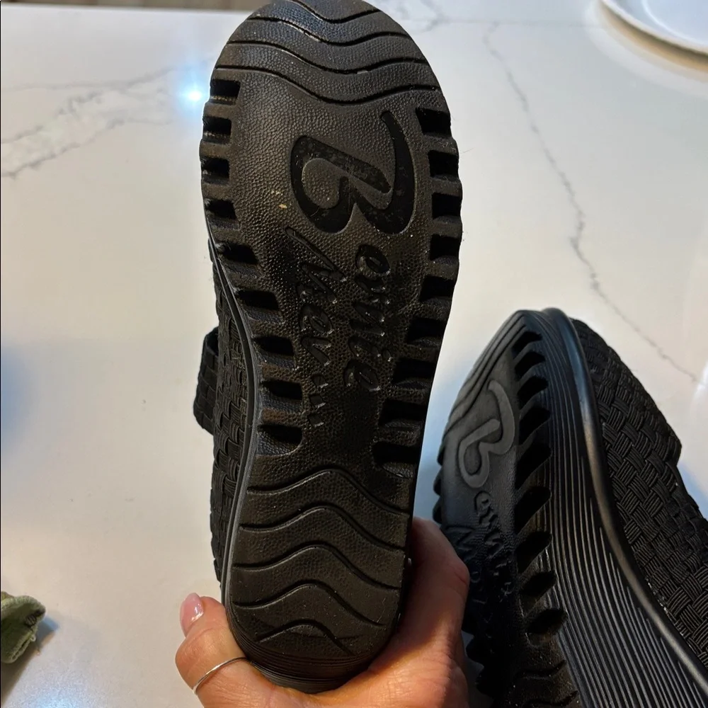 bernie mev. Black Woven Flats - Picture 3 of 3